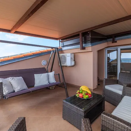 Apartman Ziks *