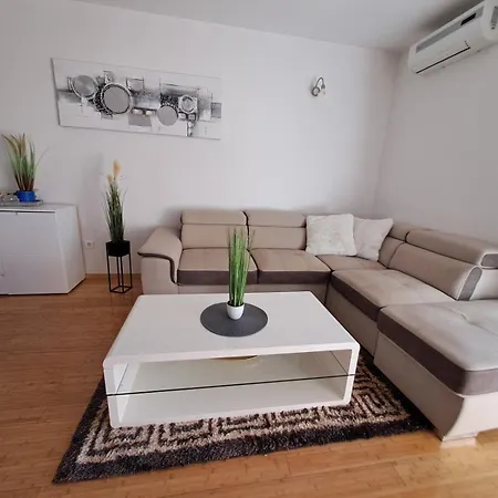 Apartment Ziks Crikvenica